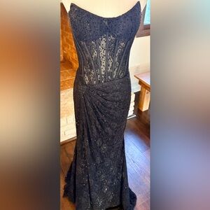 Sherri Hill Black Beaded Lace Corset Strapless Formal Prom Designer Gown- Size 4